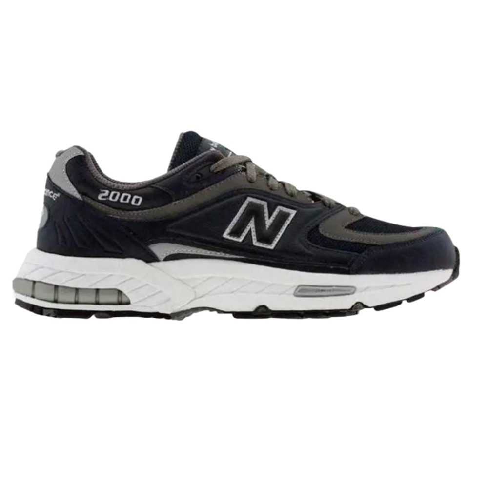 New Balance 2000 Special Edition. Very good condition. Sz 8.5. Similar to 990v3.
